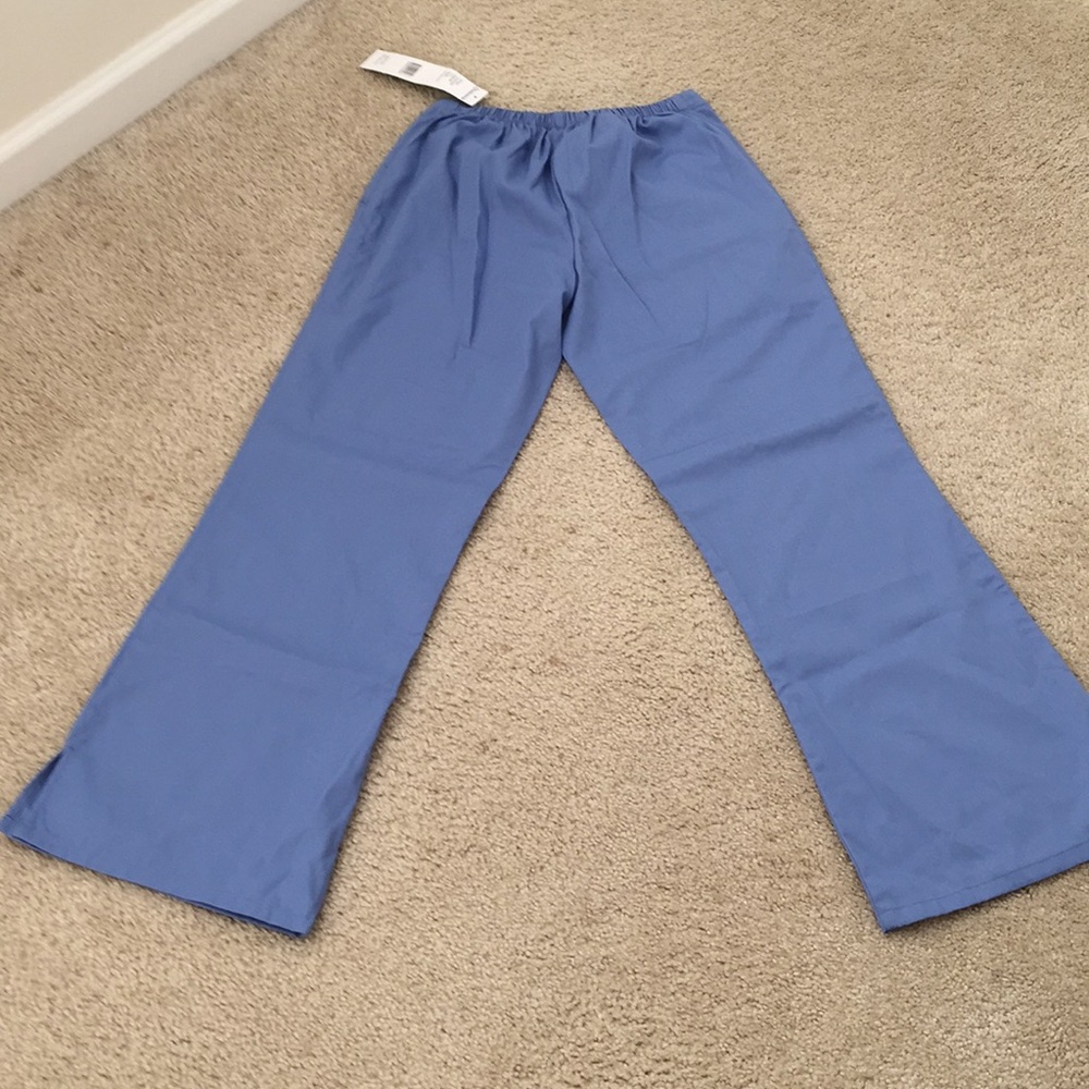 Scrub set - Picture 5 of 6